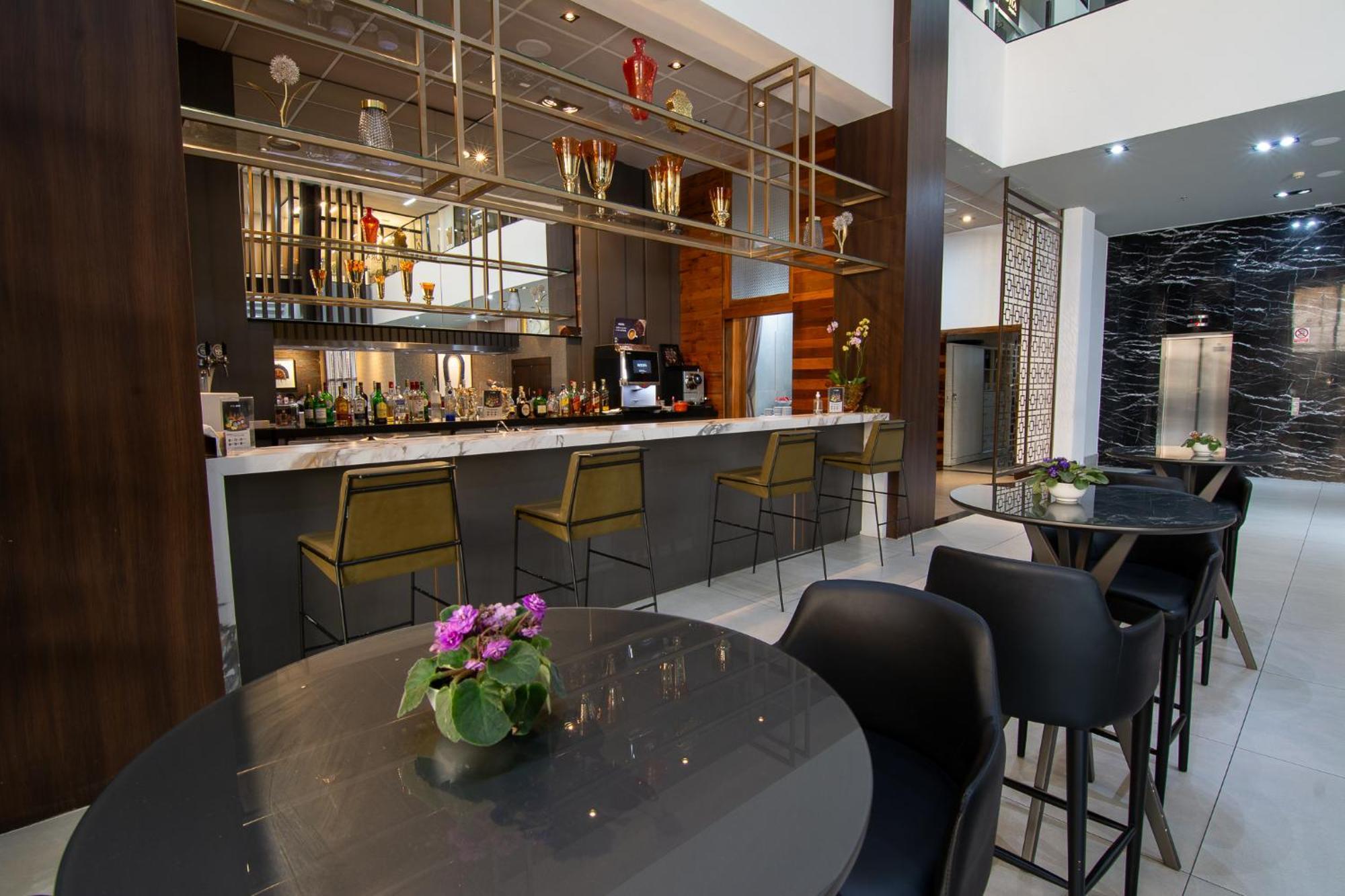Hotel Gran Odara Куаба Екстериор снимка